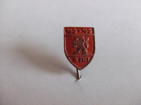 5 mei 1945-1965 Nederlandse leeuw oranje speldje
